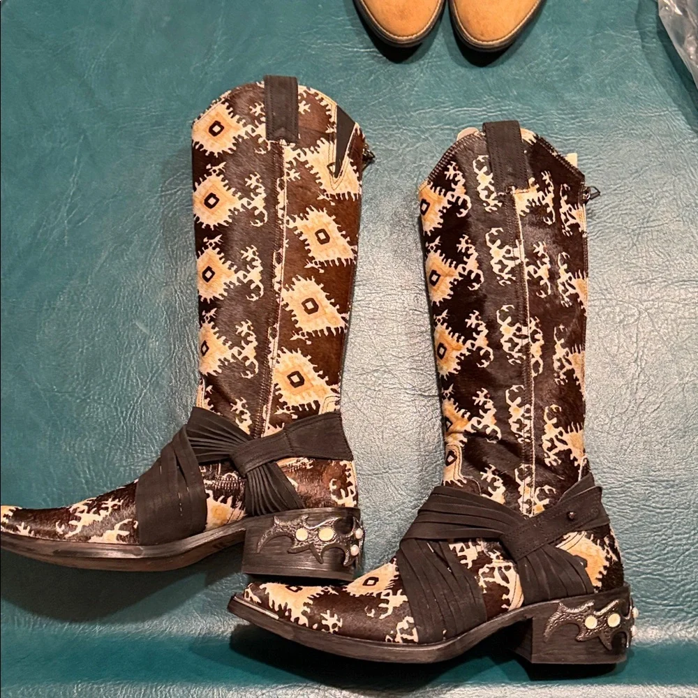 Donald J. Pliner Calf Hair Western Harness Boots Ikat Print Studded Heel - Picture 12 of 16